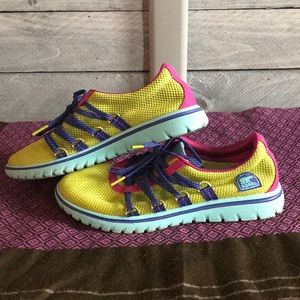 Sorel sneakers 7.5